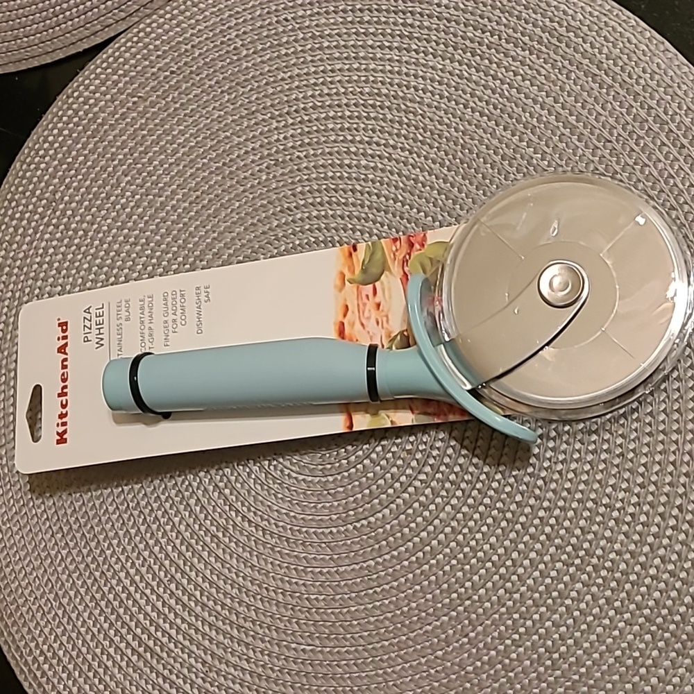 KitchenAid Soft Grip Pizza Wheel